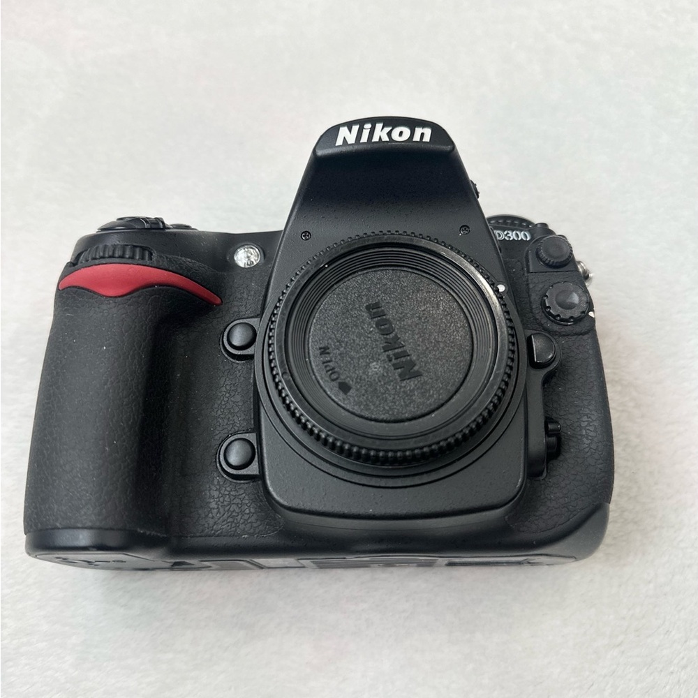 Nikon D300 Body